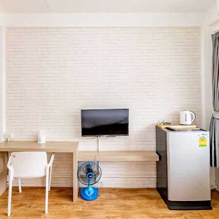 Ze Residence Bang Aor Station Μπανγκόκ Εξωτερικό φωτογραφία