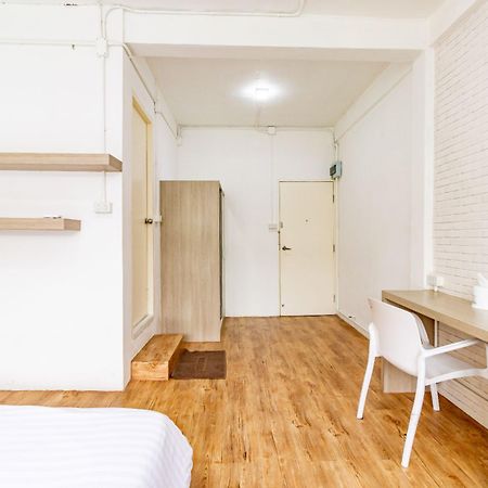Ze Residence Bang Aor Station Μπανγκόκ Εξωτερικό φωτογραφία